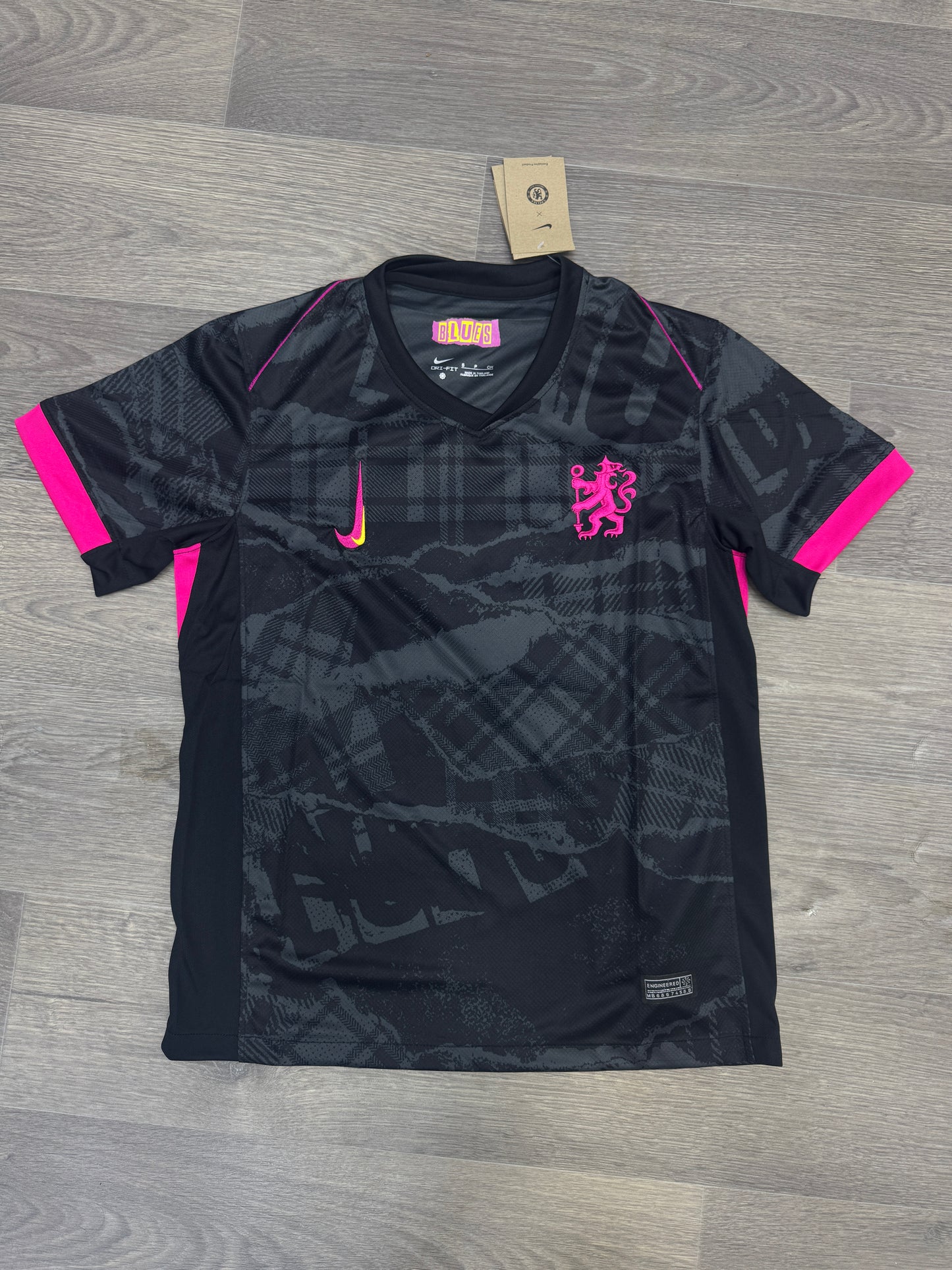 T SHIRT CLUB 2025 TRÈS BONNE QUALITÉ MARQUE ET LOGO BRODÉ ( CROATIE 🇭🇷 / CHELSEA 🏴 / HOLLAND 🇳🇱)